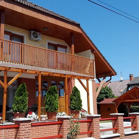 Marina-Bük Apartmanház Ngoại thất bức ảnh