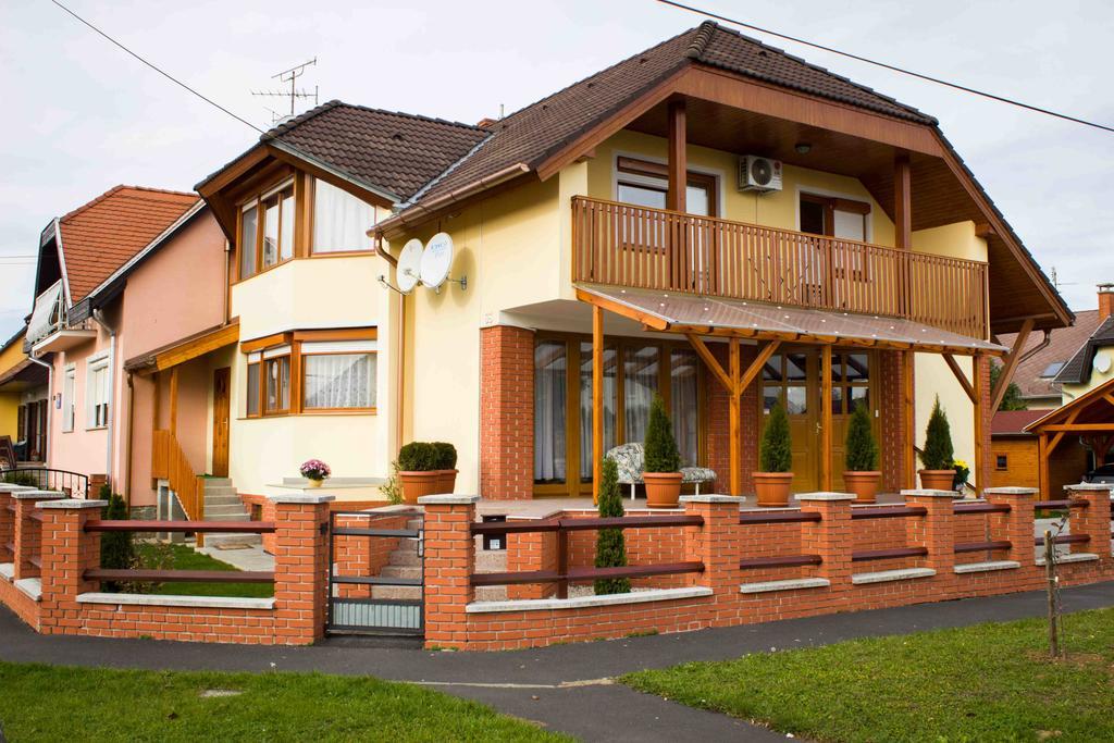 Marina-Bük Apartmanház Phòng bức ảnh