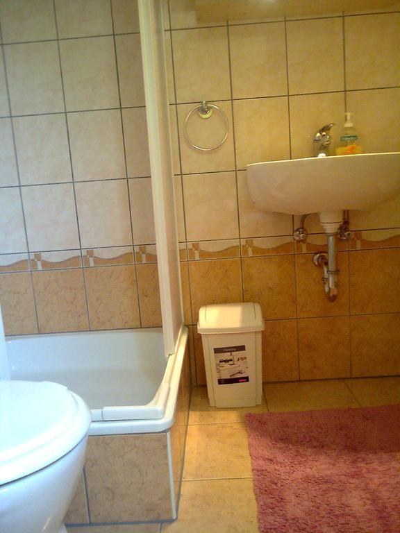 Marina-Bük Apartmanház Phòng bức ảnh