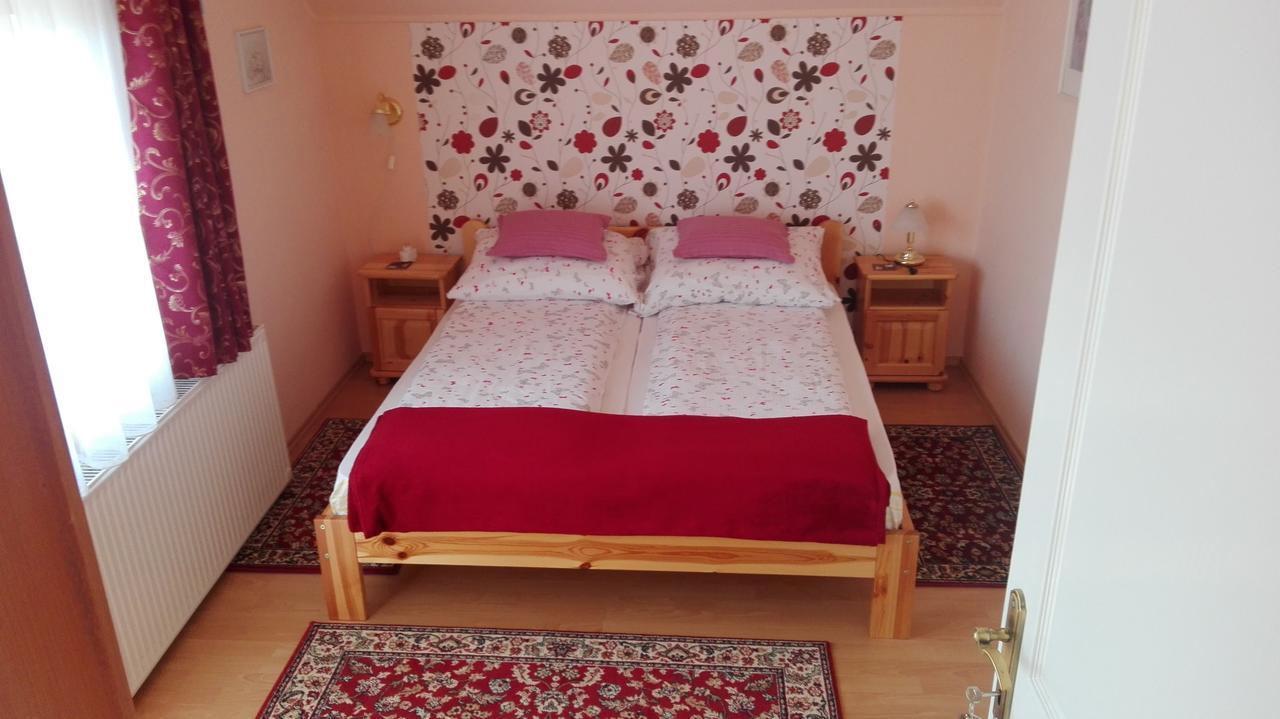 Marina-Bük Apartmanház Ngoại thất bức ảnh